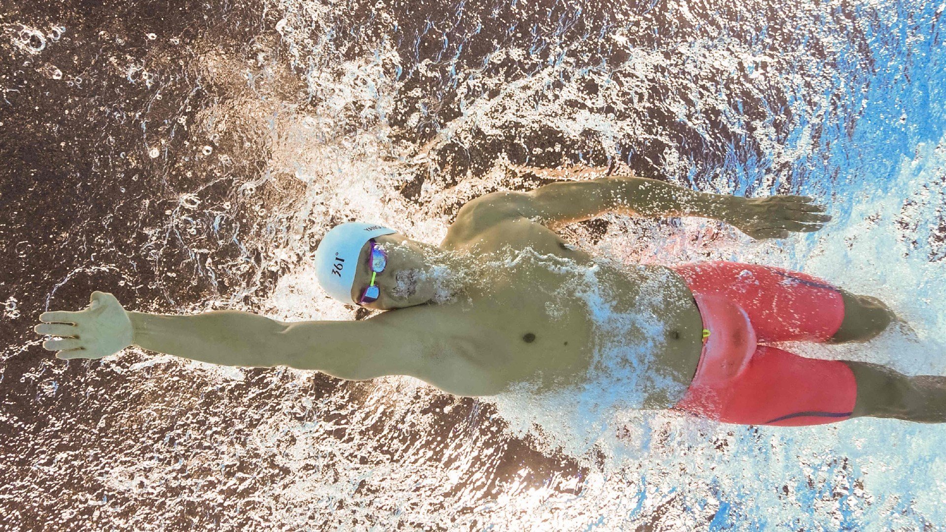 APEX英雄 新星选手异军突起，apex英雄突击手