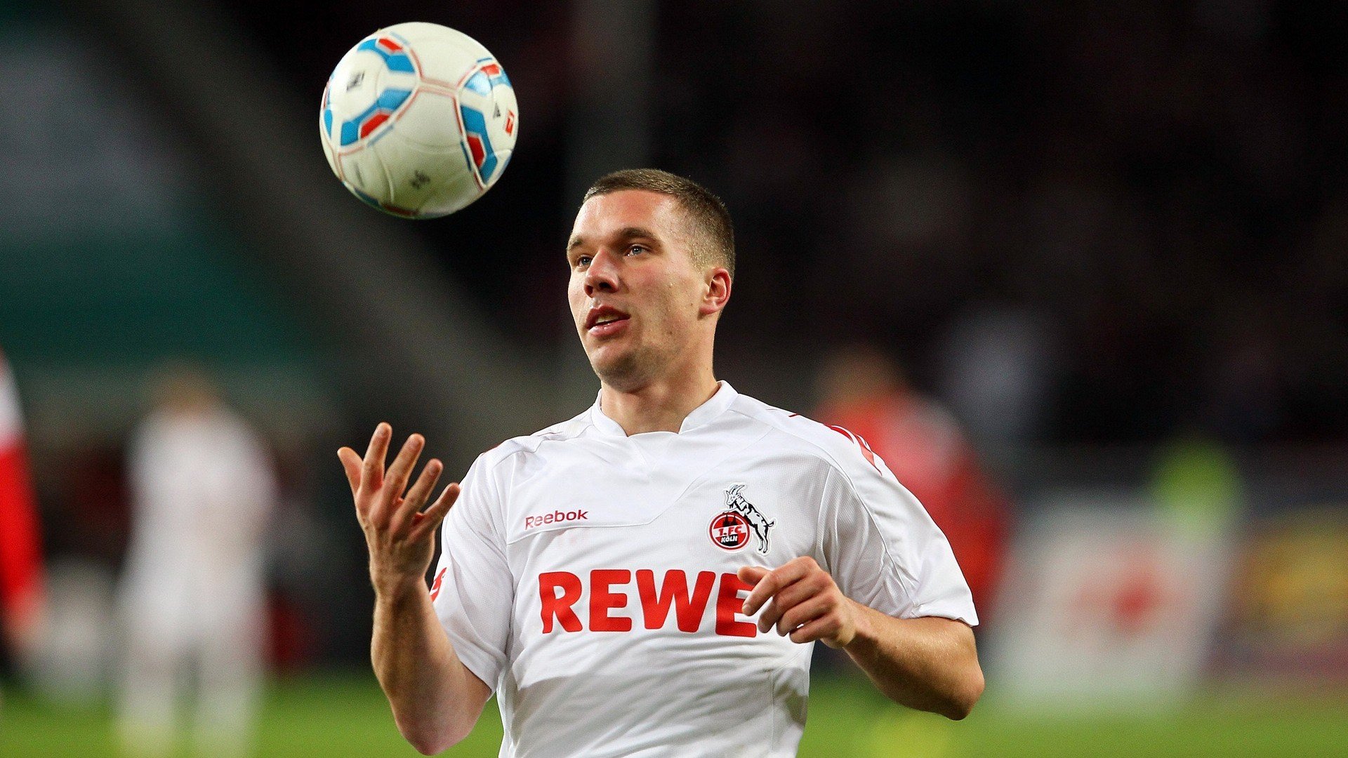 开云体育平台-国足新战术强调边路突破与快速转换，记者详细图解国足出线形势_出局只剩理论可能