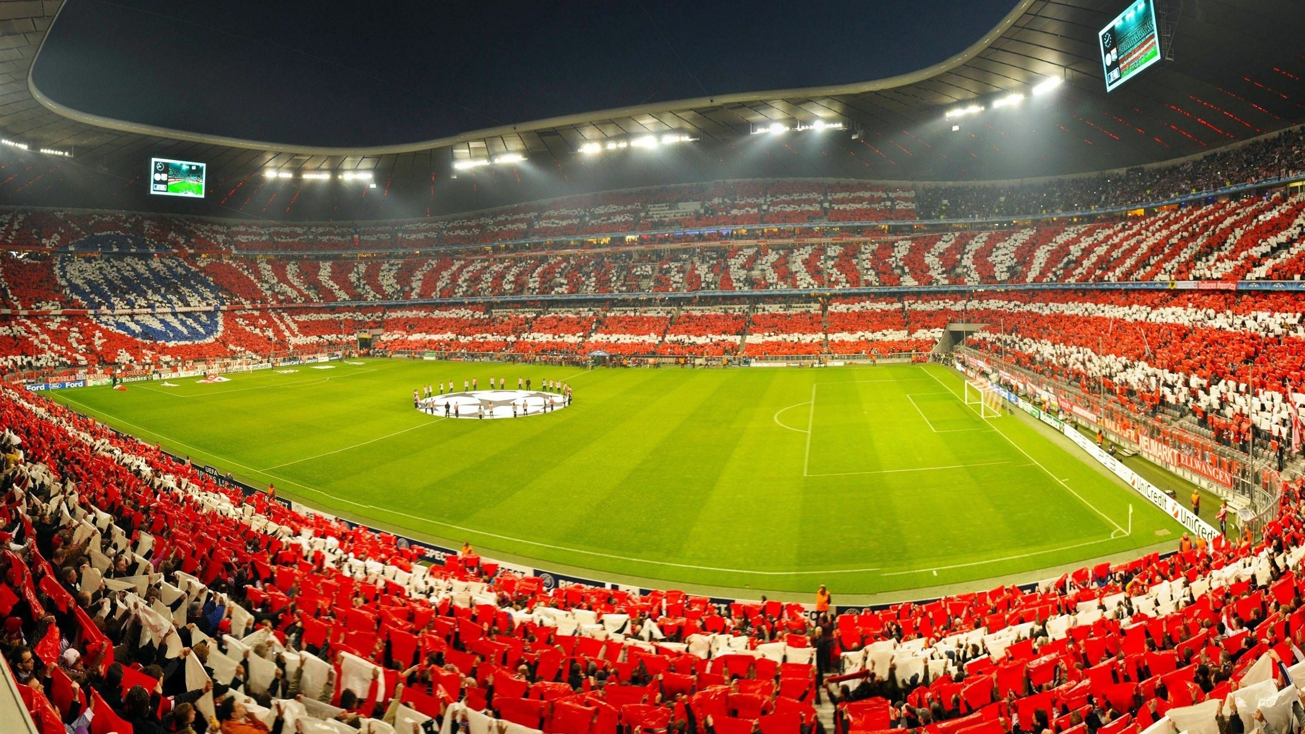 拜仁边路传中战术续写辉煌，攻击线火力全开，拜仁攻势足球